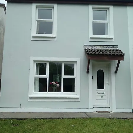 Сasa de vacaciones Lovely 3 Bedroom House In Great Location